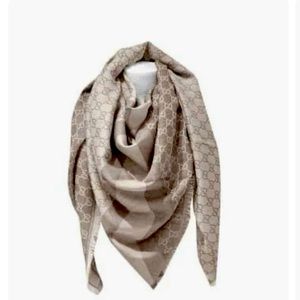 GUCCI scarf shawl GG Guccissima 140x140 cm wool silk 281942 beige